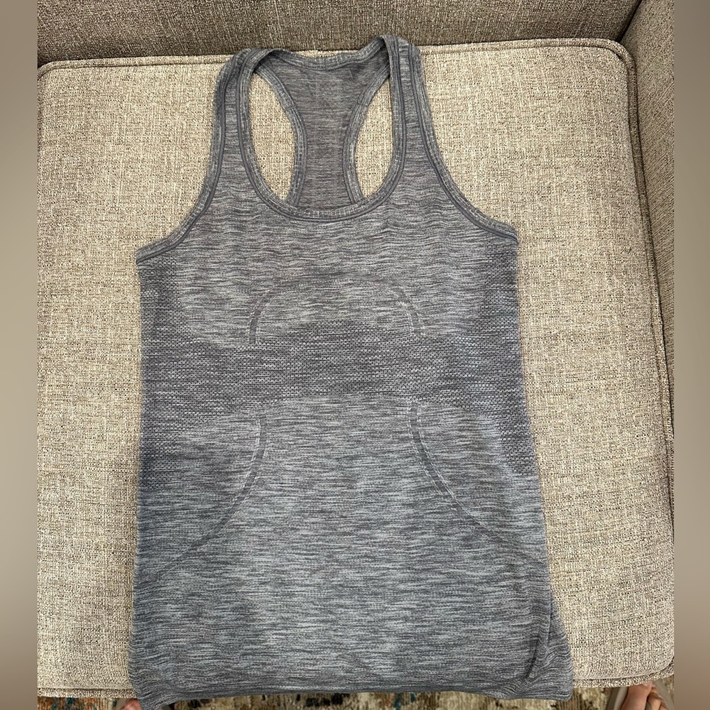 Lululemon swiftly tank size 6